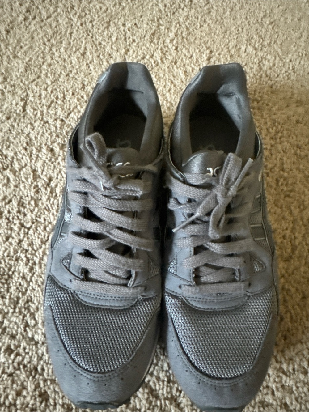 Men’s Size 6.5 ASICS GEL LYTE V GREY